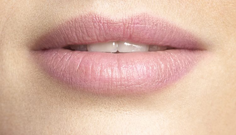 Luxurious skin feel and moisture with Clariant’s new natural and versatile Plantasens Pro LM emollient.