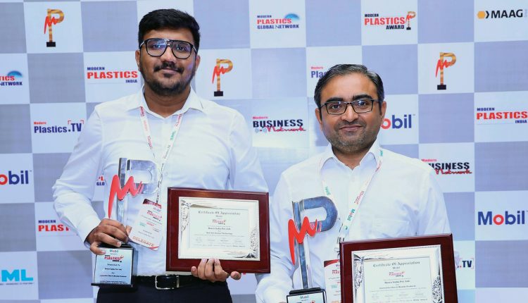 Rajnikant Patel, GM - INDIA (Right) & Sreeshanth, TSE -Mumbai (Left)